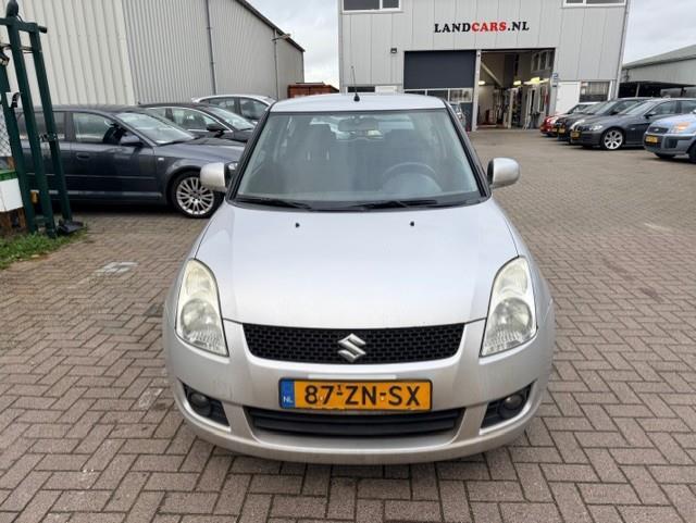 Suzuki Swift 1.5 exclusive