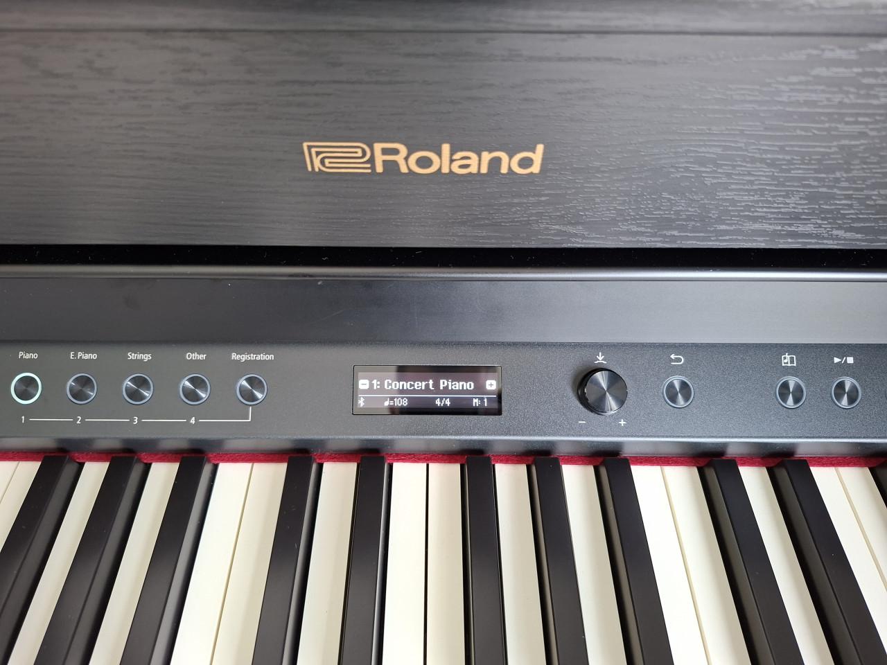 Roland HP702 digitale piano Charcoal Black zo goed als nieuw