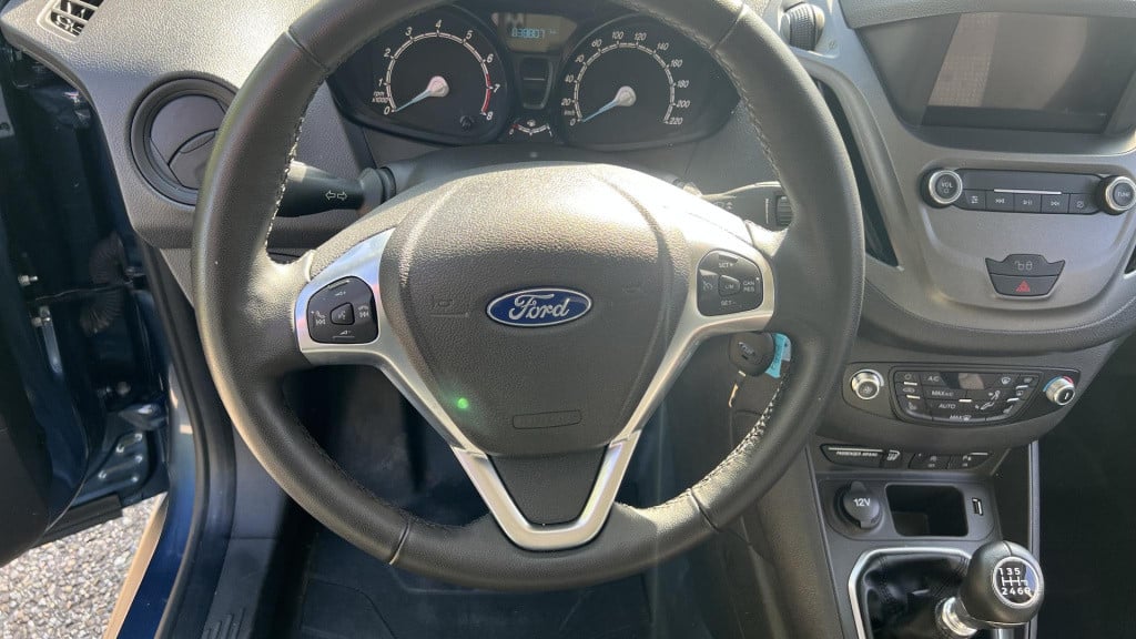 Ford Transit Courier 1.0 limited ecoboost s&s