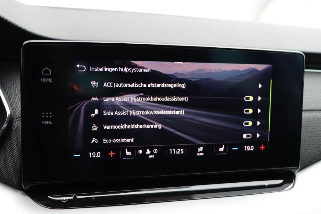 Skoda Octavia combi 1.5 e-tsi business edition plus dsg7 150pk