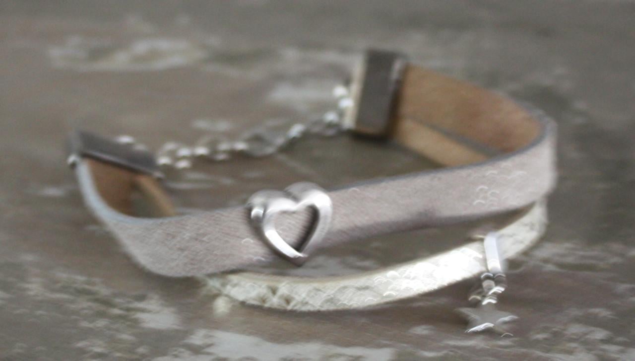 Armbandje met leren bandjes