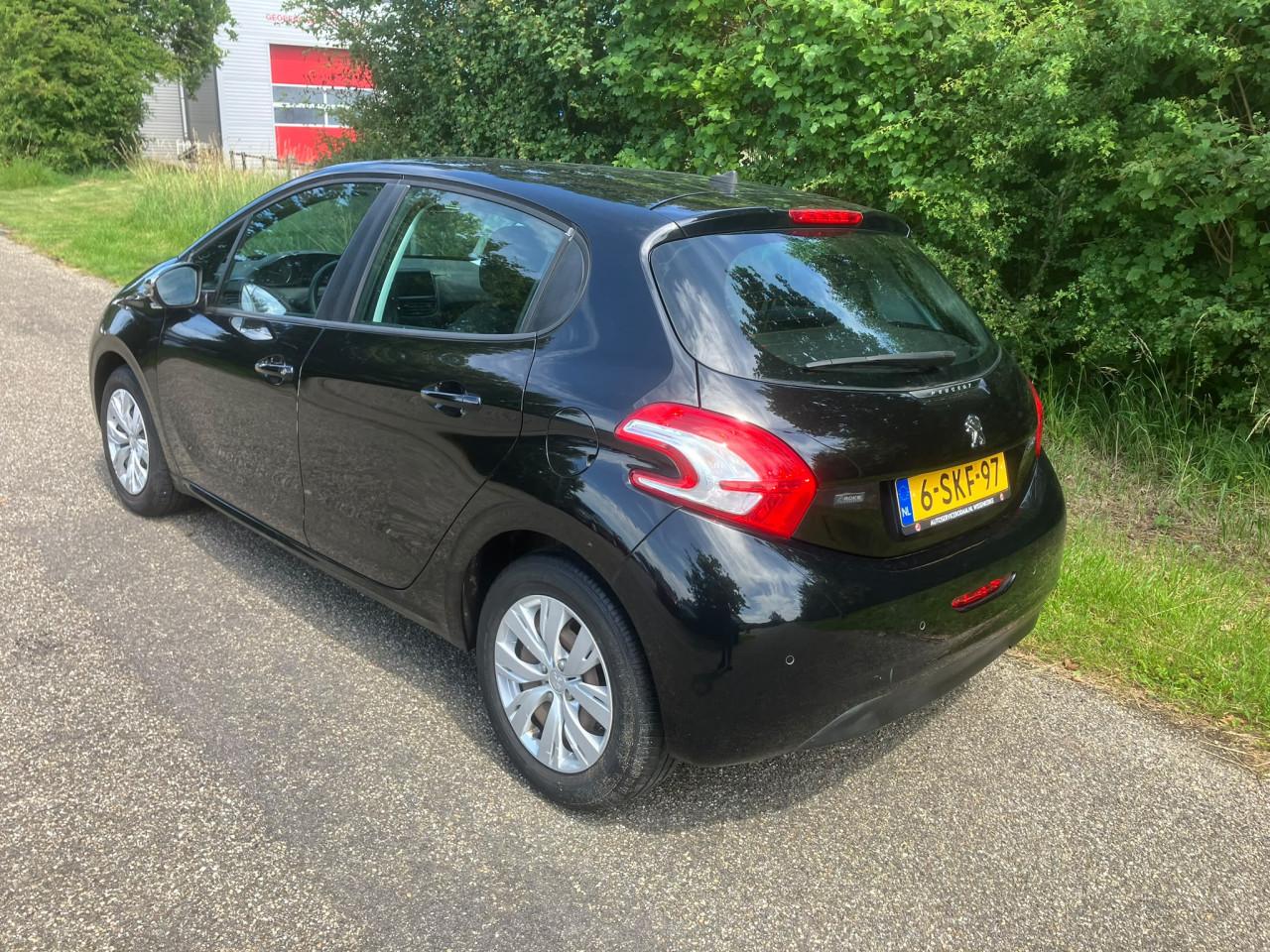 Peugeot 208 1.2