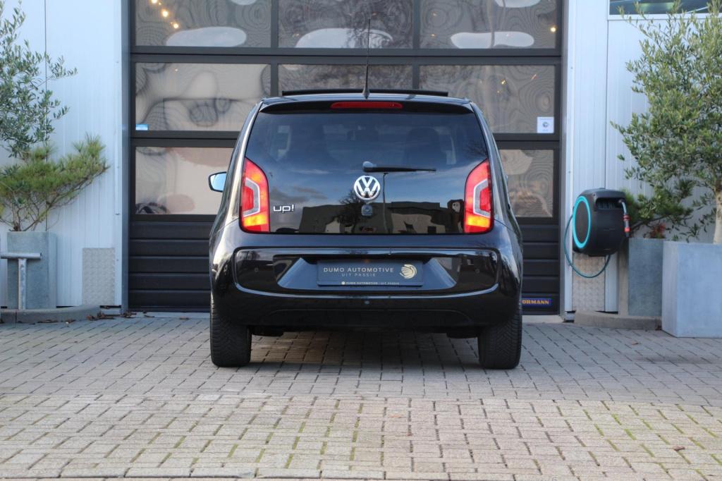 Volkswagen UP! 1.0 black-edition - panoramadak - leer - leder - cruise cont