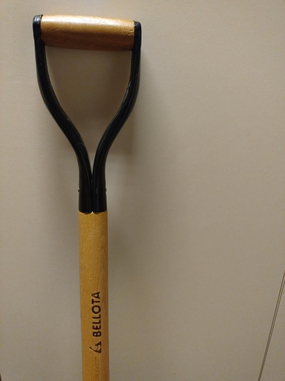 Zgan Bellota (zand) schep,  tuinschep