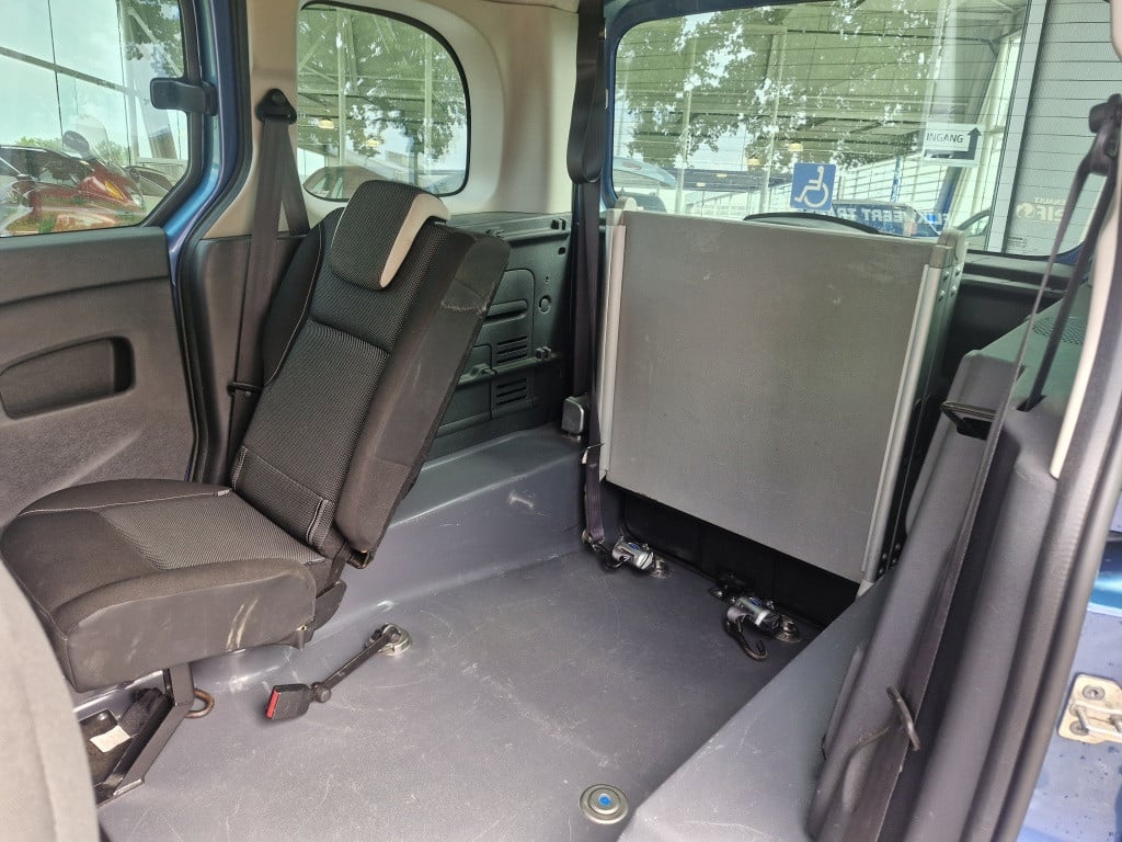 Renault Kangoo family 1.6-16v expression rolstoelauto