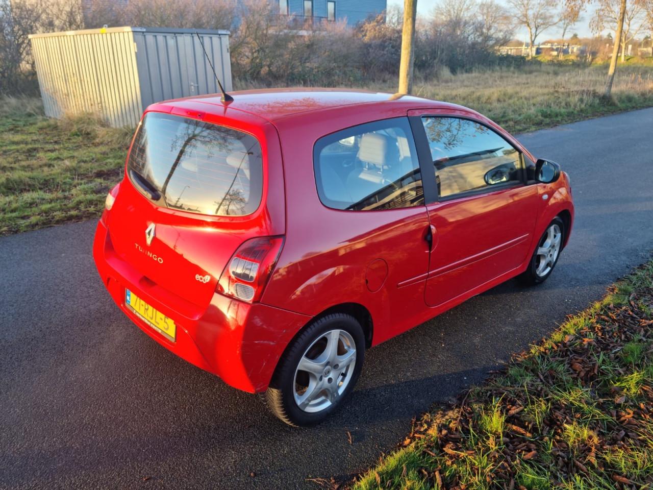 Renault twingo 1.2i 16v 75 automaat bj 2011 140.000km