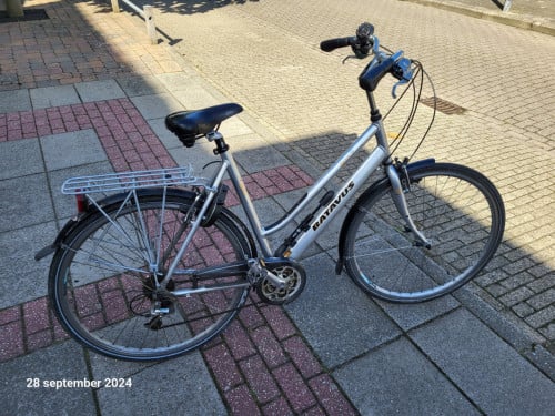 Damesfiets met wat werk