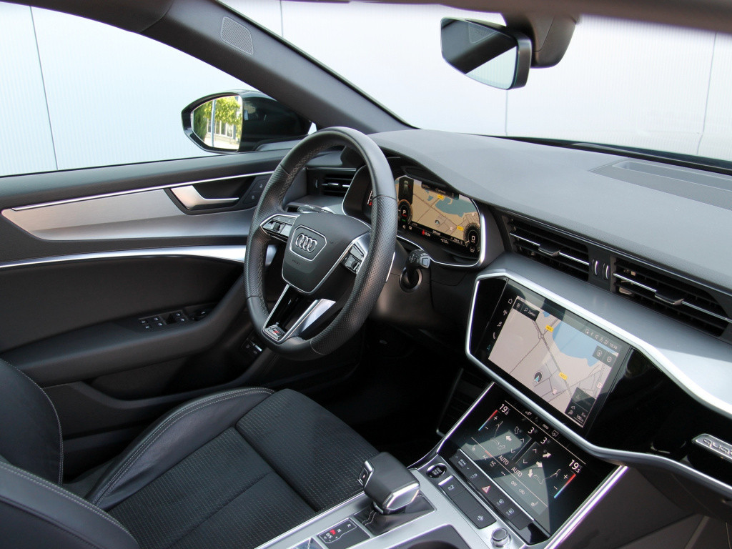 Audi A6 avant 55tfsi e hybrid 367pk quattro competition s-line | pano dak |