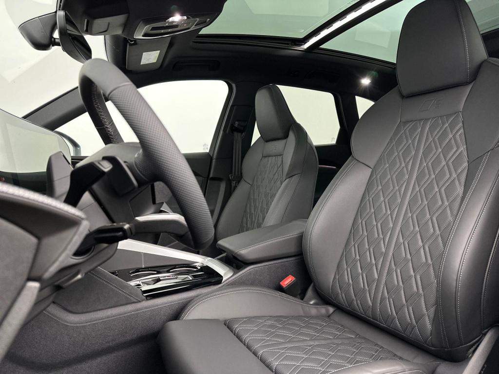 Audi Q5 s edition competition e-hybrid 270 kw / 367 pk suv