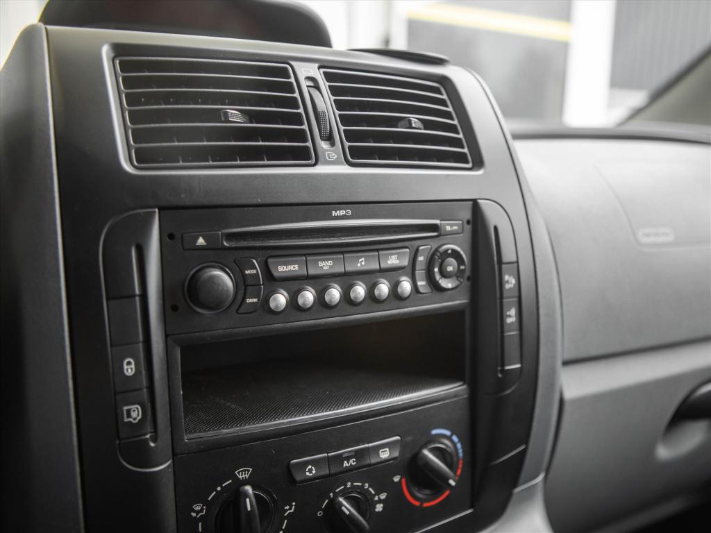 Peugeot Expert 2.0 hdi 120pk l2 dc