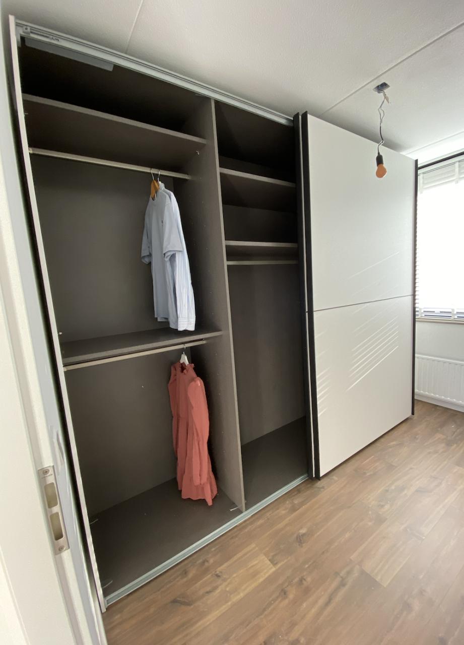 Kledingkast / Nolte Luxe Schuifdeurkast 280 x 240 cm | Softclose