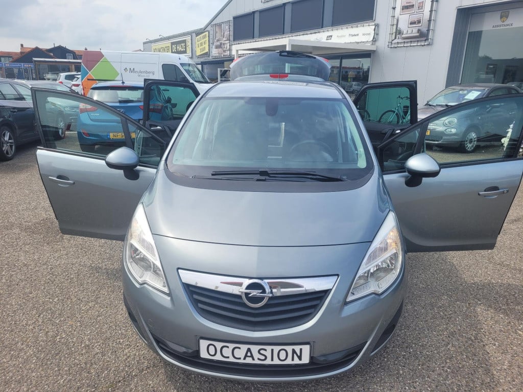 Opel Meriva 1.4 turbo design edition automaat, cruise control, p.sensor, ai