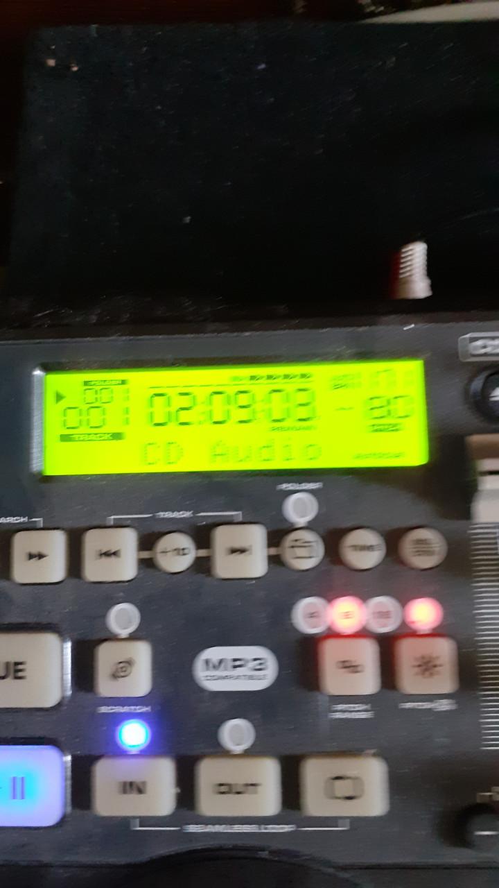 Dj set - mengtafel - AMERICAN AUDIO - MP3 DJ - Controller