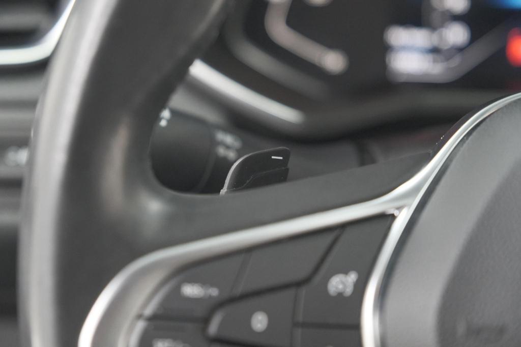Renault Clio tce 130 edc intens |  allseason banden | camera | navigatie | 