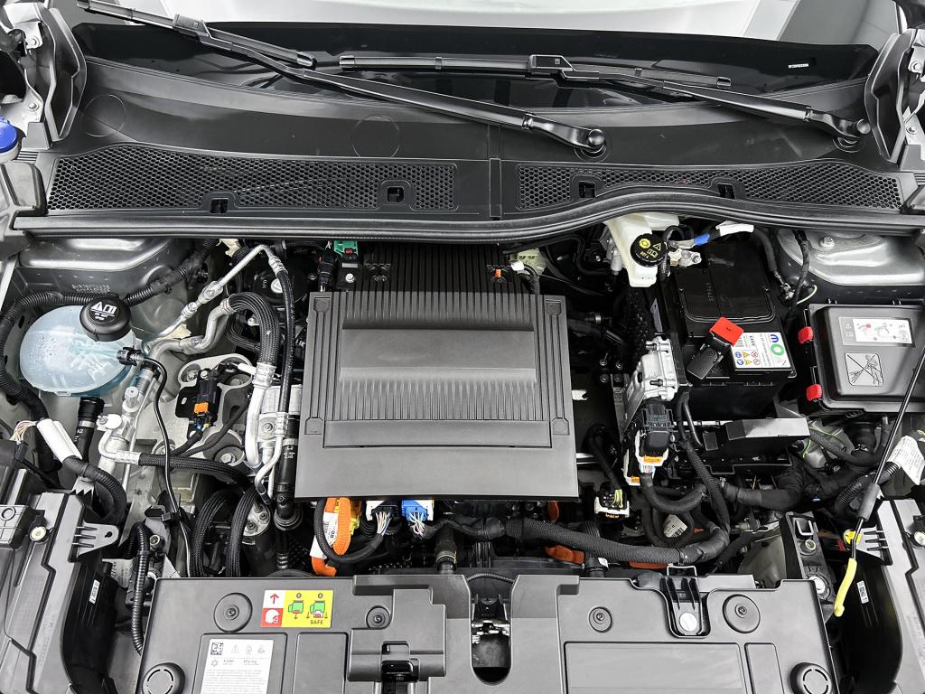 Citroen Ë-c4 X plus 156pk extended range 54 kwh | navigatie