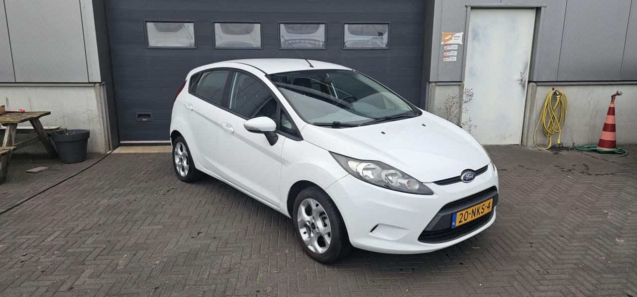 TE KOOP FORD FIESTA 1.25 LIMITED EURO 5