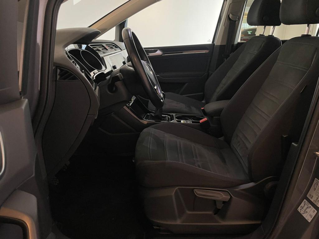 Volkswagen Touran 1.5 tsi highline
