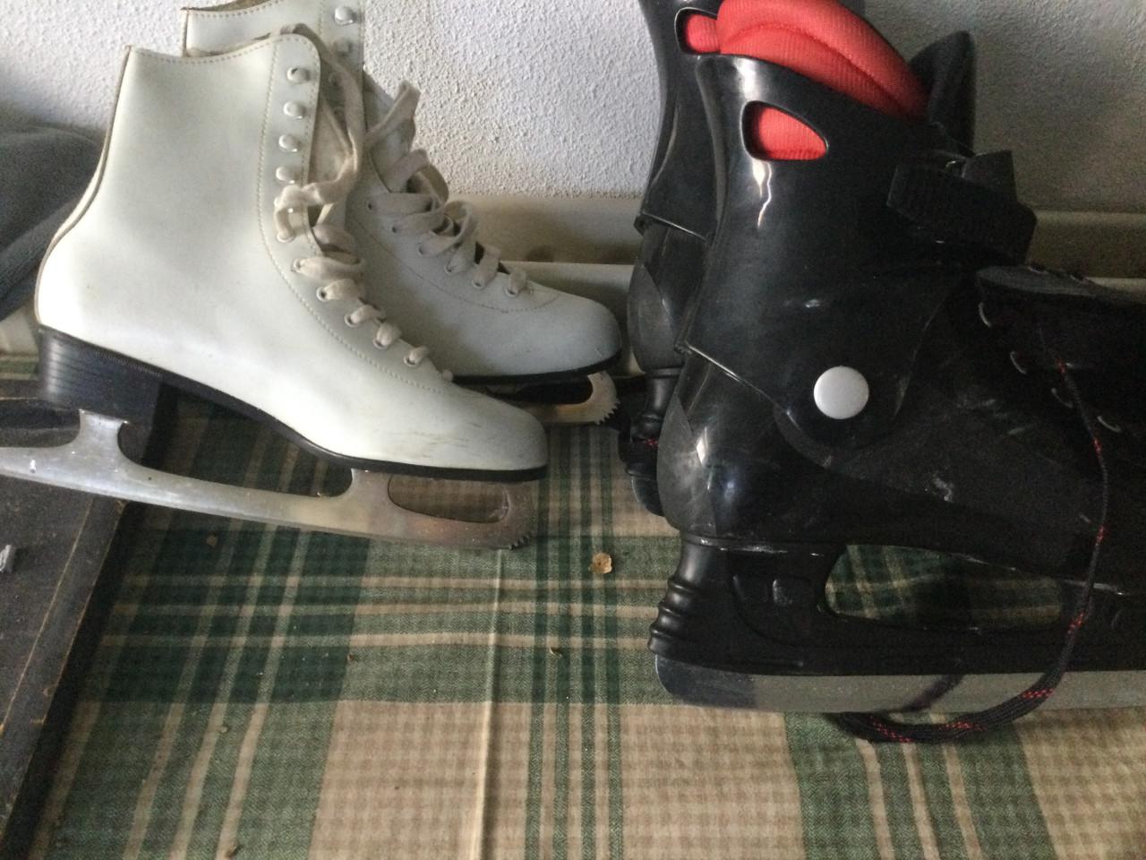 Ijsschaatsen / heren, zwart, 44/ dames wit / 41