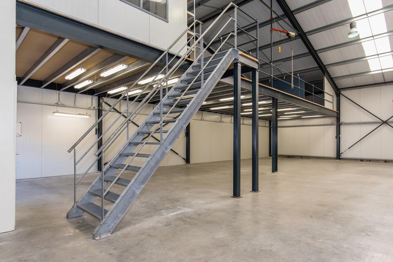 TE HUUR: Ruime loods - 200m2 - Bedrijventerrein Cruijckelcreke