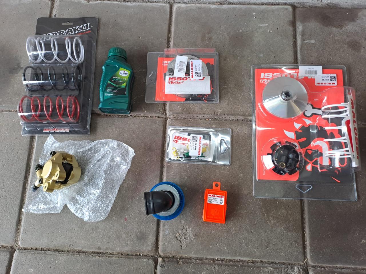 Te koop snelle peugeot vivacity alles van malossi nieuw