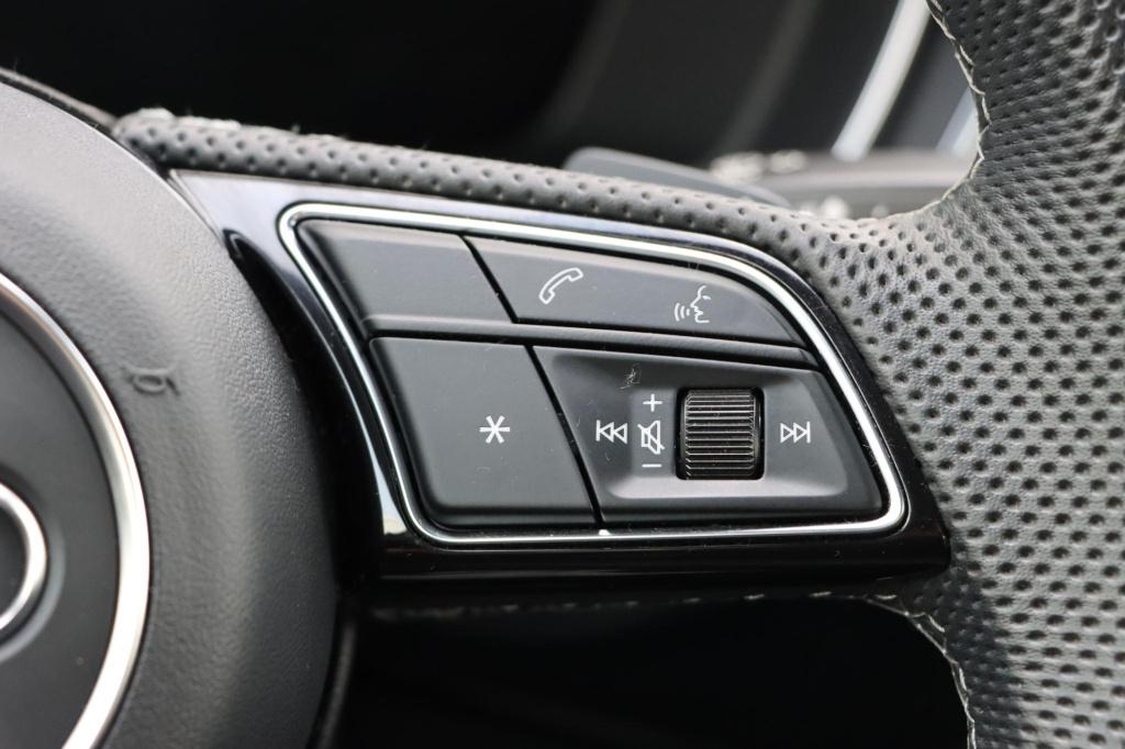 Audi A4 limousine 40 tfsi s edition 204pk s tronic