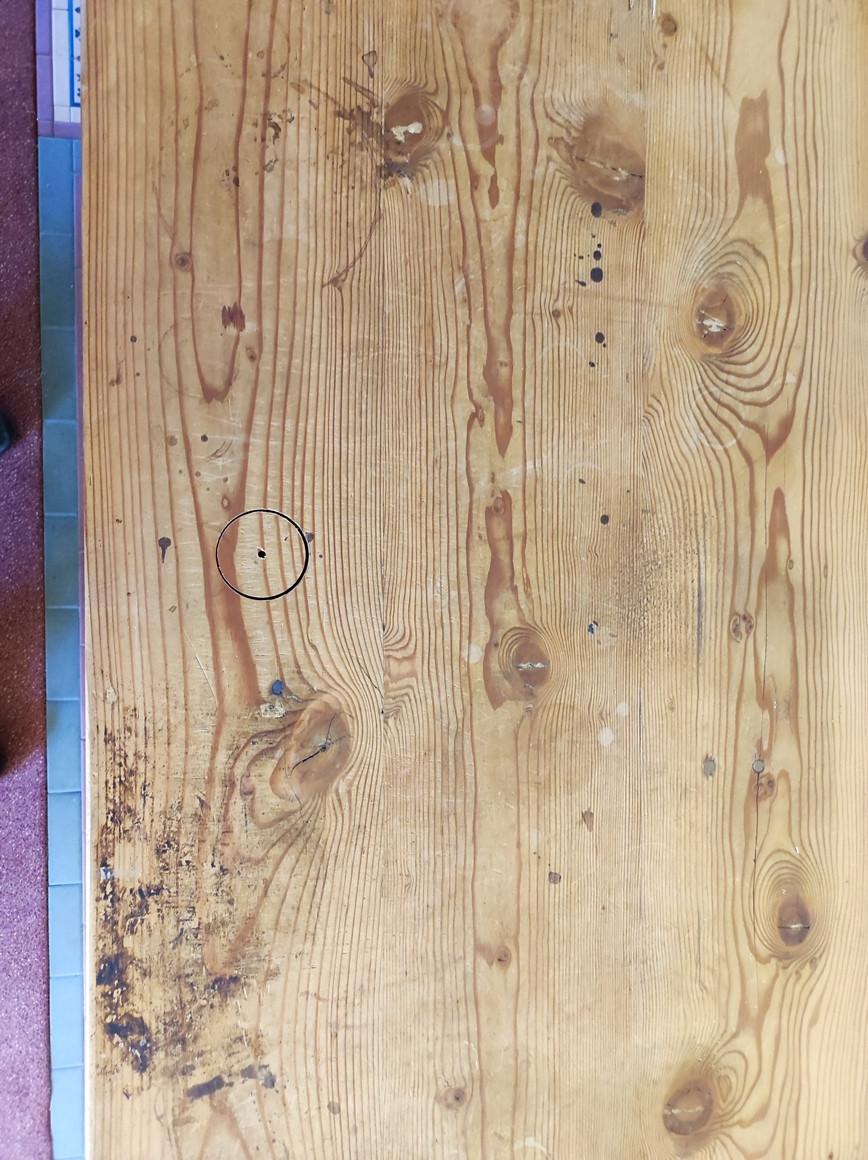 Antieke grenen tafel