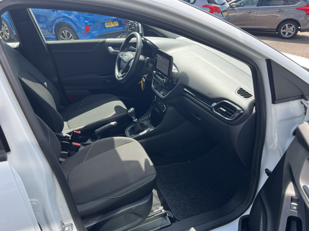 Ford Puma 1.0i ecoboost 95pk connected , carplay , dab , airco , cruise con