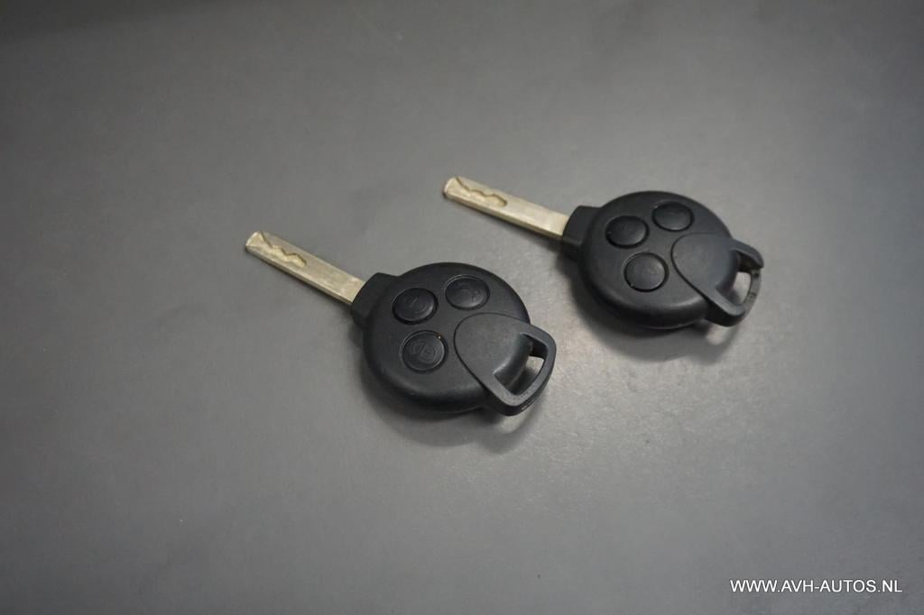 Smart Fortwo coupé 1.0 mhd pure