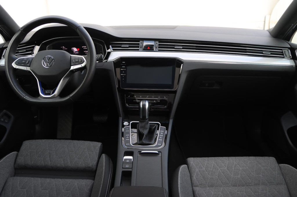Volkswagen Passat variant 1.4 tsi phev gte business dsg 218pk