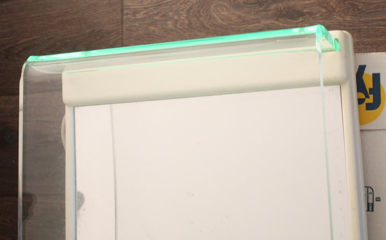 Methacrylaat podoscoop met groen licht.