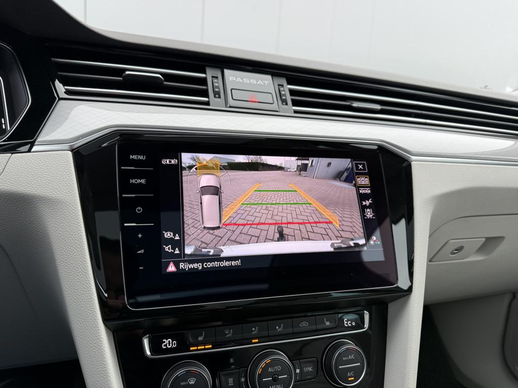 Volkswagen Passat variant 1.4 tsi phev gte 218pk | pano dak | head up | tre