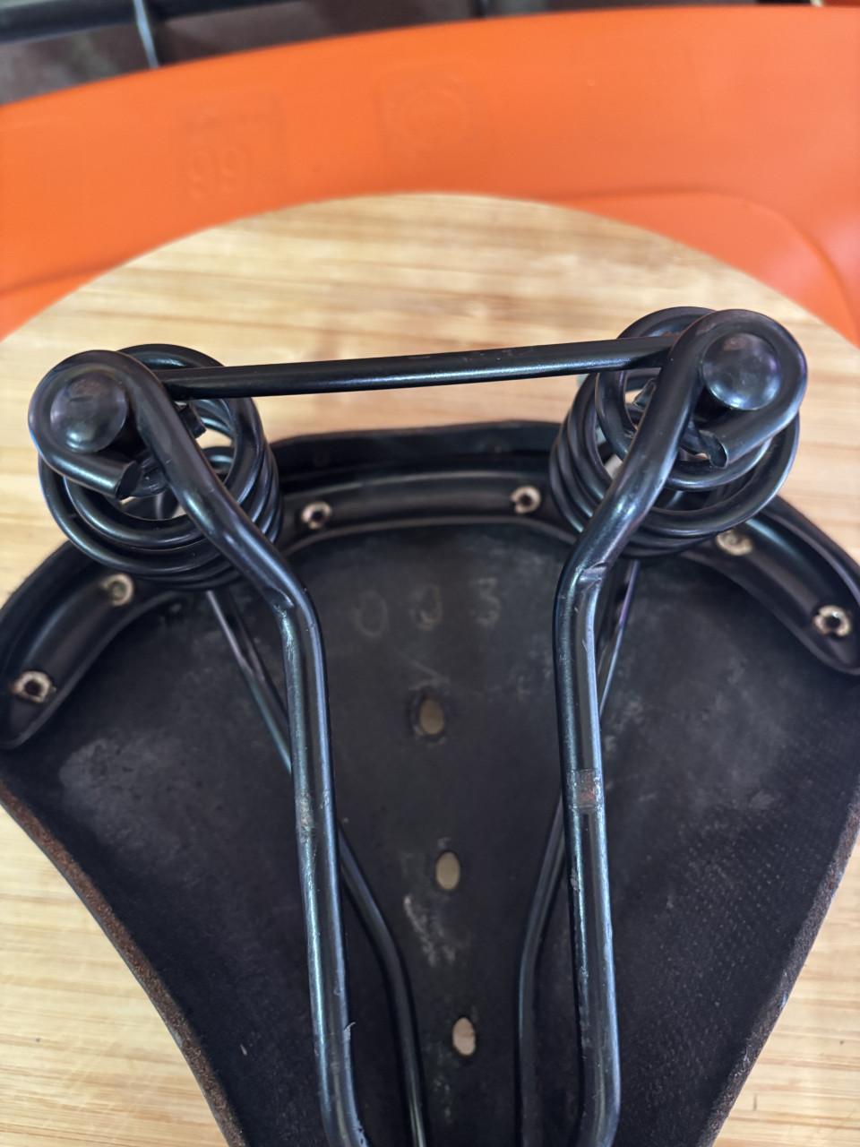 3x Fietszadel+Loodgieter accessoire