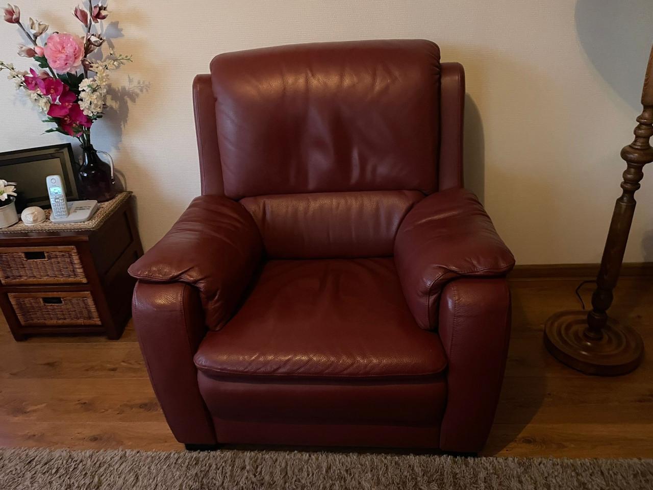 Zitbank en fauteuil  zware leren kwaliteit