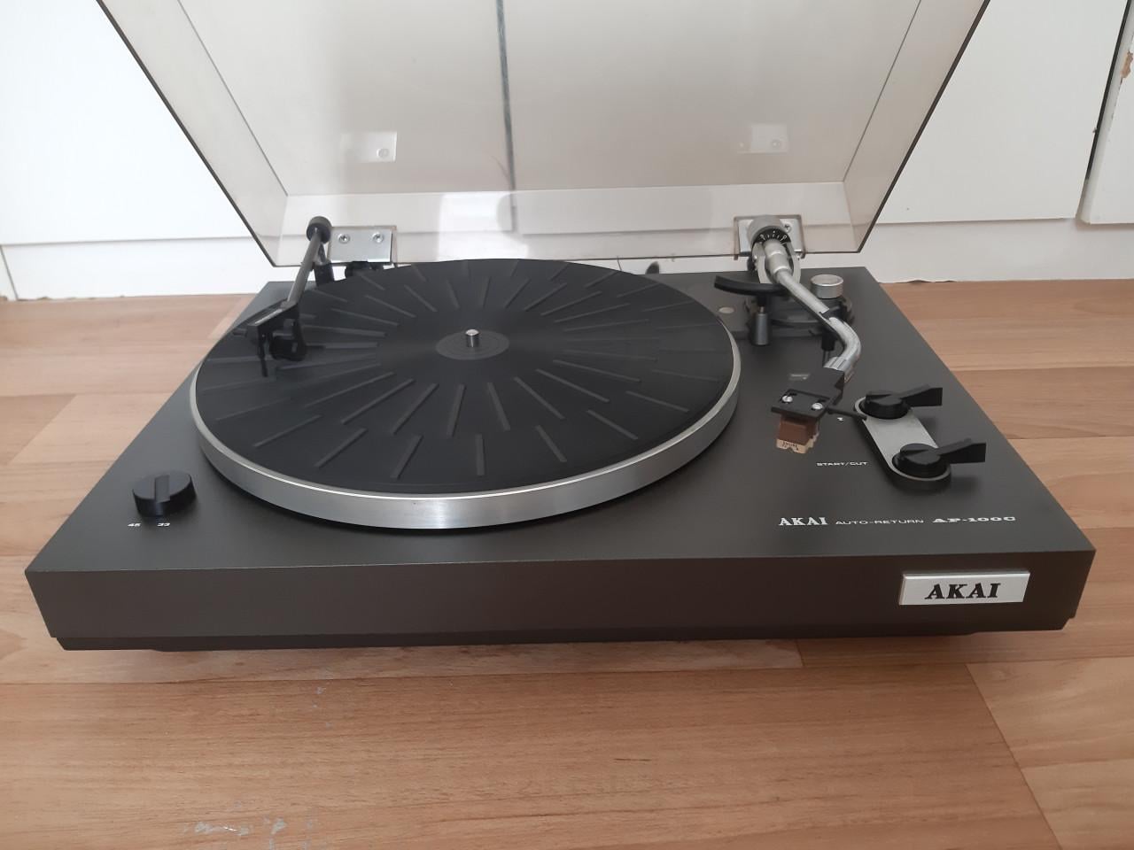 Akai AP-100C Platenspeler
