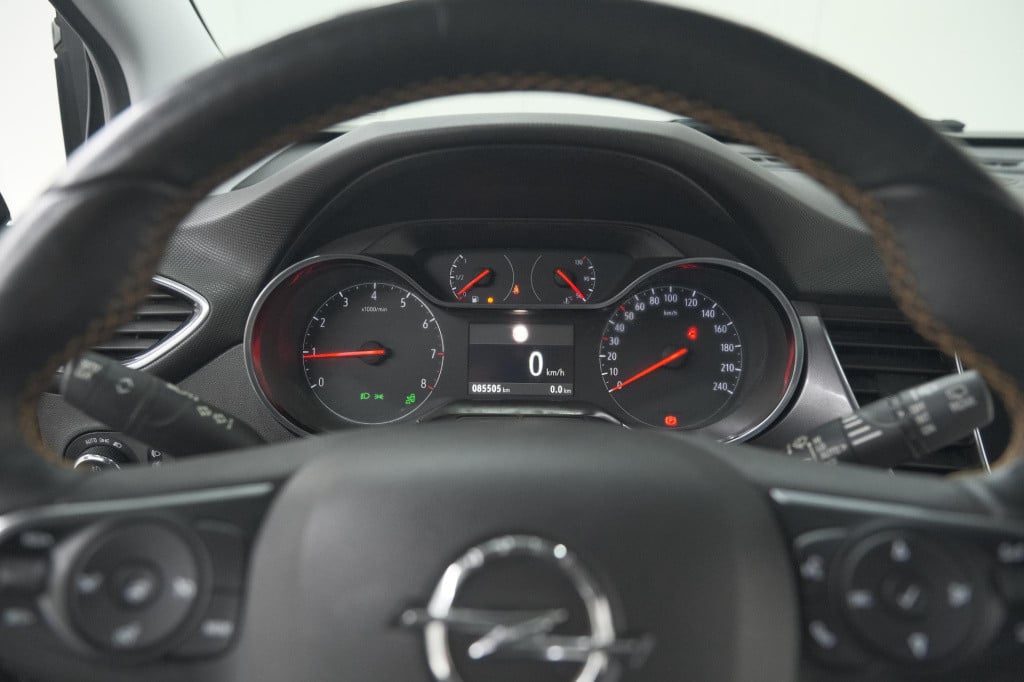 Opel Crossland X 110 turbo online edition | camera | dodehoekdetectie | app