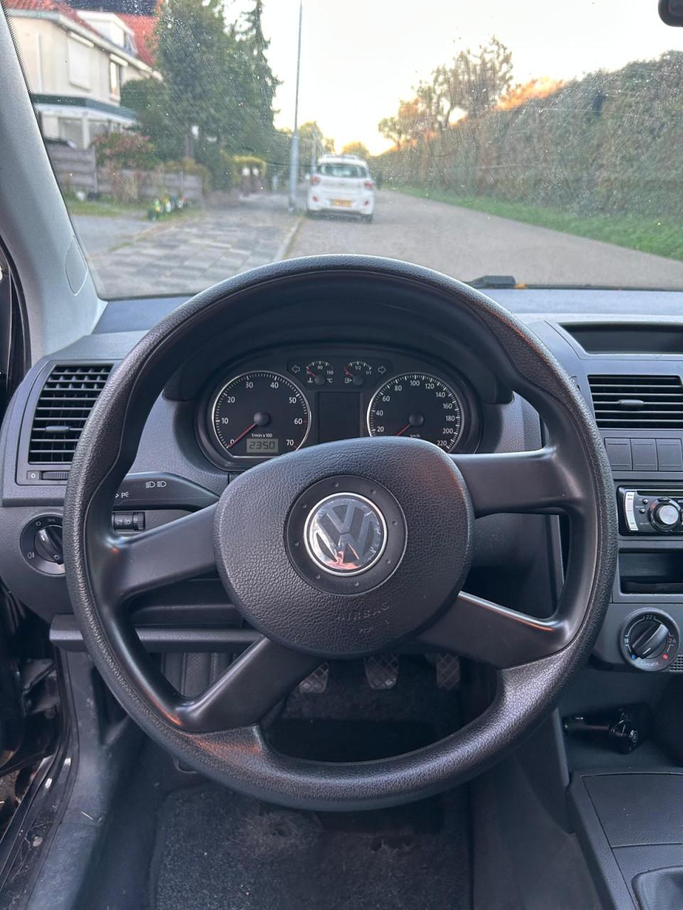 Volkswagen Polo 1.4-16V 75 PK | 141.839 km | Nieuwe APK tot november 2027