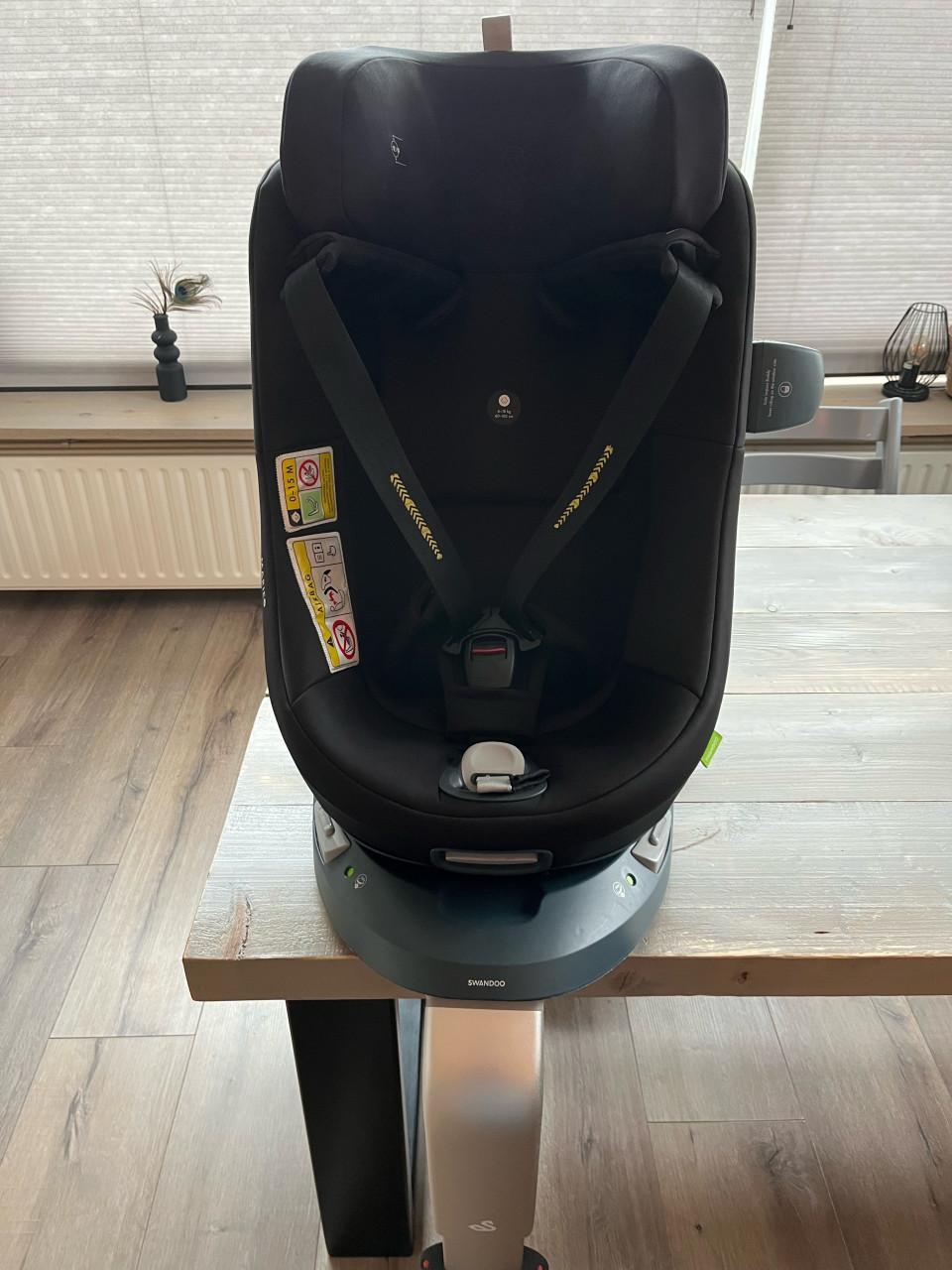 Swandoon Marie 3 kinderstoel zwart