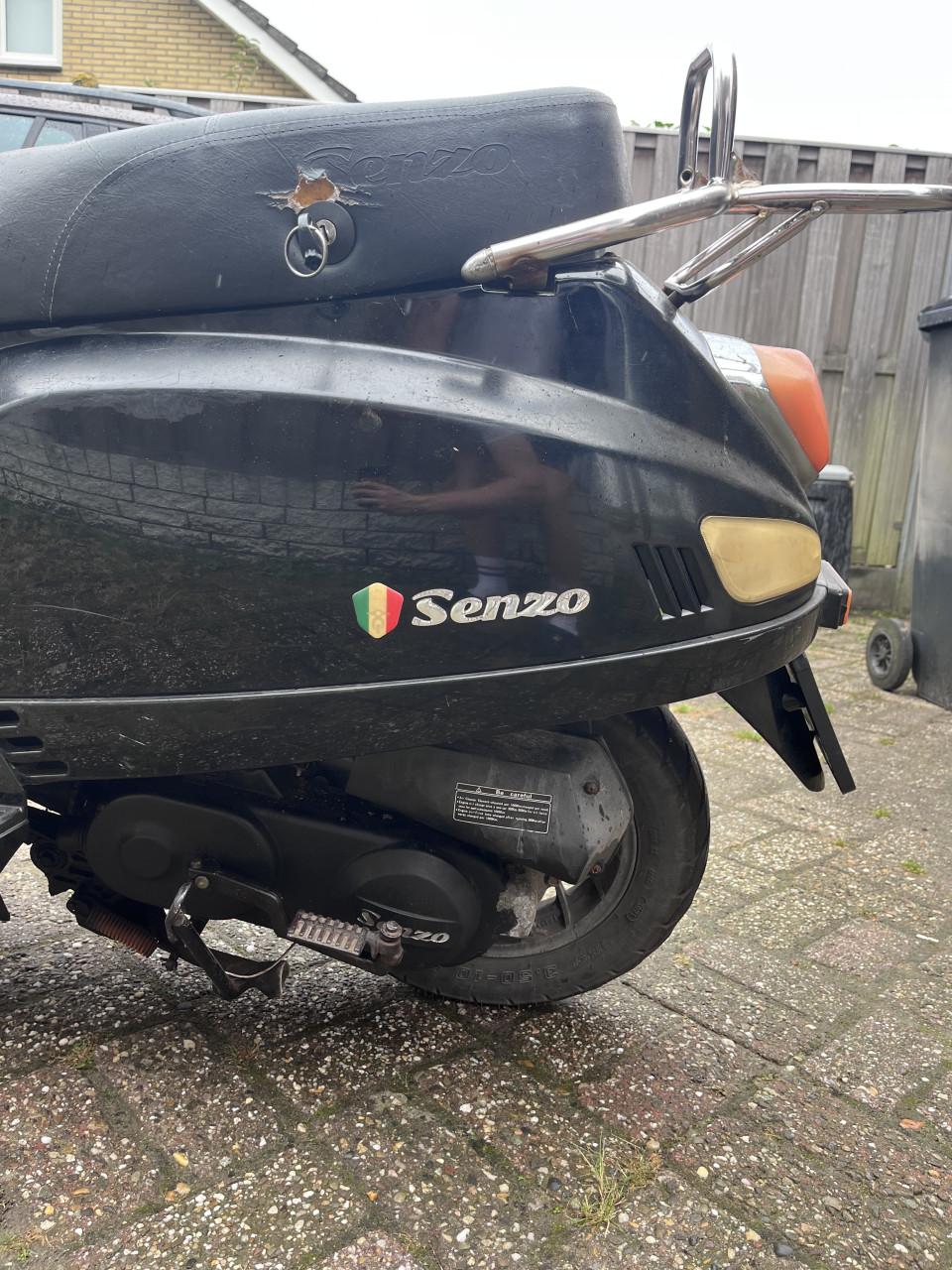 Scooter Senzo Riva Lux