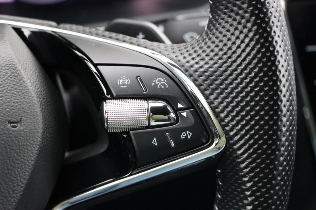 Skoda Superb combi 1.4 tsi iv sportline 218pk dsg6 | black style | memory s