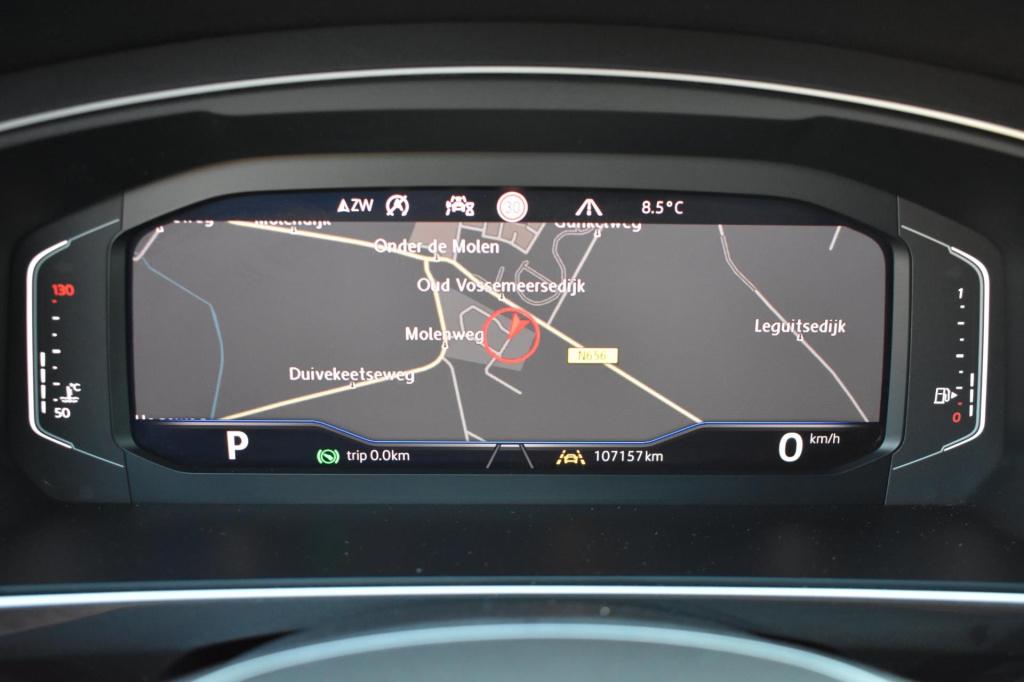 Volkswagen Tiguan 1.5 tsi act r-line | trekhaak | nap | apple carplay | and