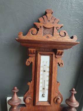 Prachtige Weerstation uit het Wilhelminische tijdperk (1900)..