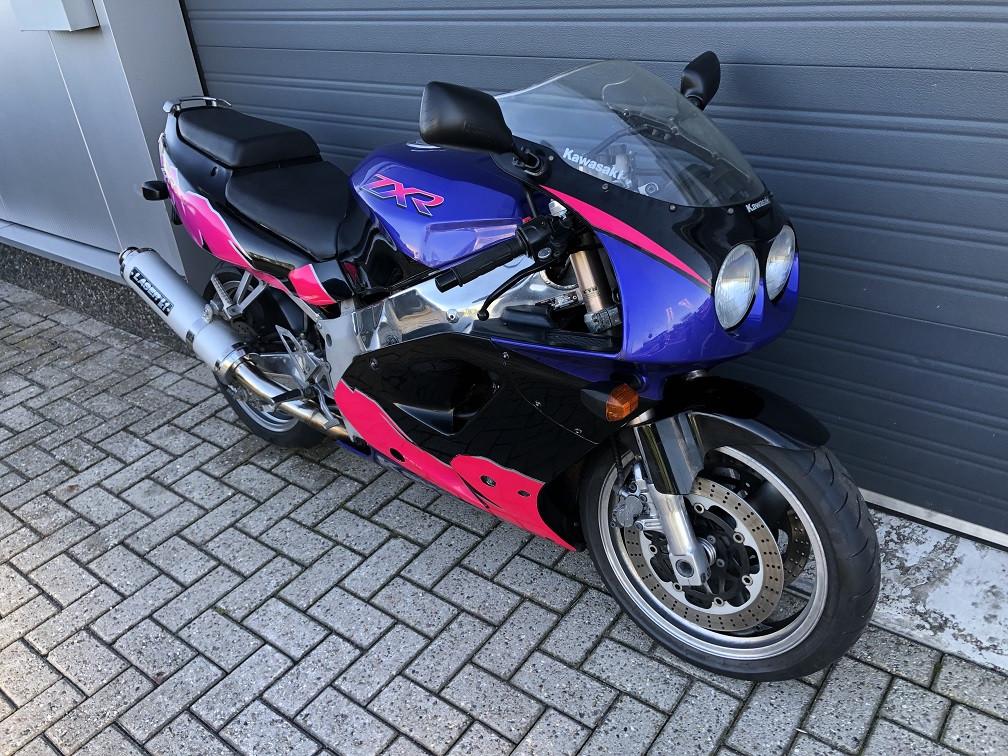 Onverknoeide Kawasaki ZXR750