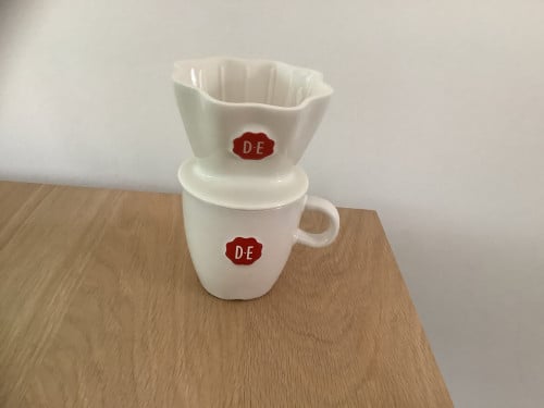 Douwe Egberts Koffiefilter met grote Mok