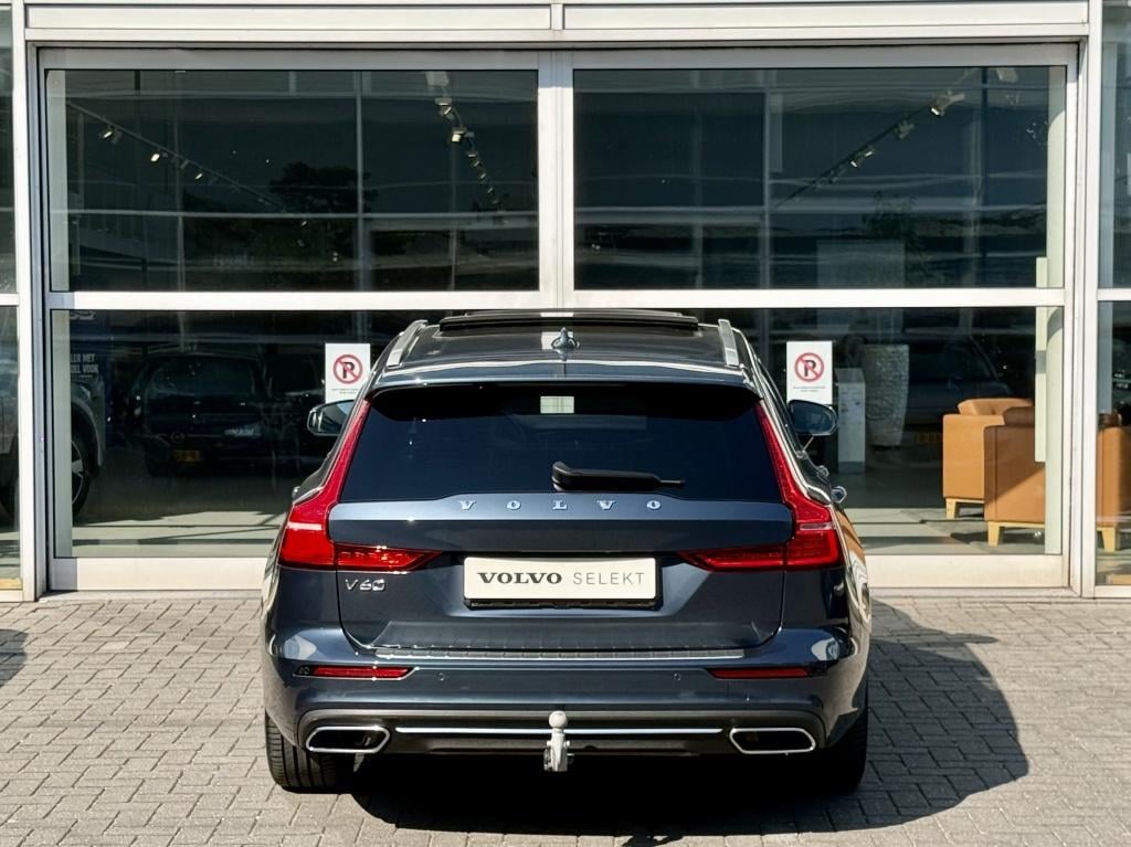 Volvo V60 t6 340pk recharge inscription| full options ! trekhaak