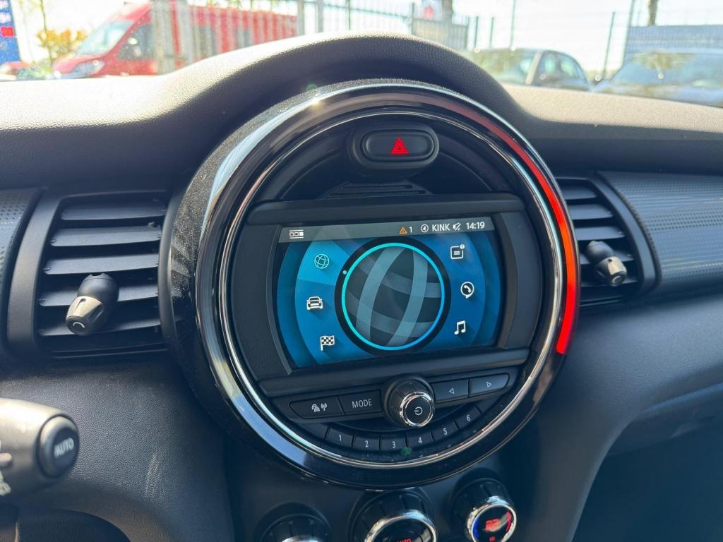 Mini 3-deurs mini 1.5 automaat