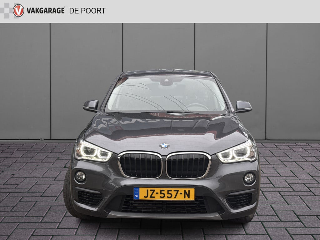 BMW X1 sdrive20i centennial executive | nl-auto | 1e eig | dealer oh | navi