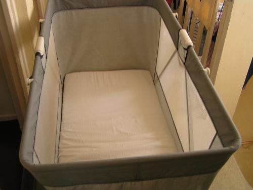 CAMPINGBEDJE afmeting 120x62cm