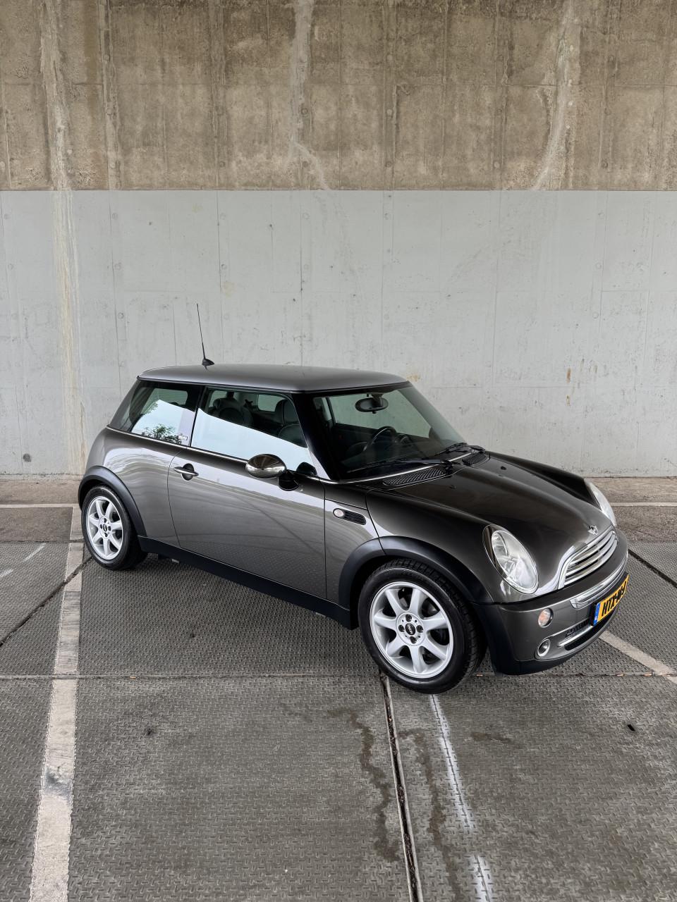 Mini Cooper 1.6 Parklane 180DKM 2006