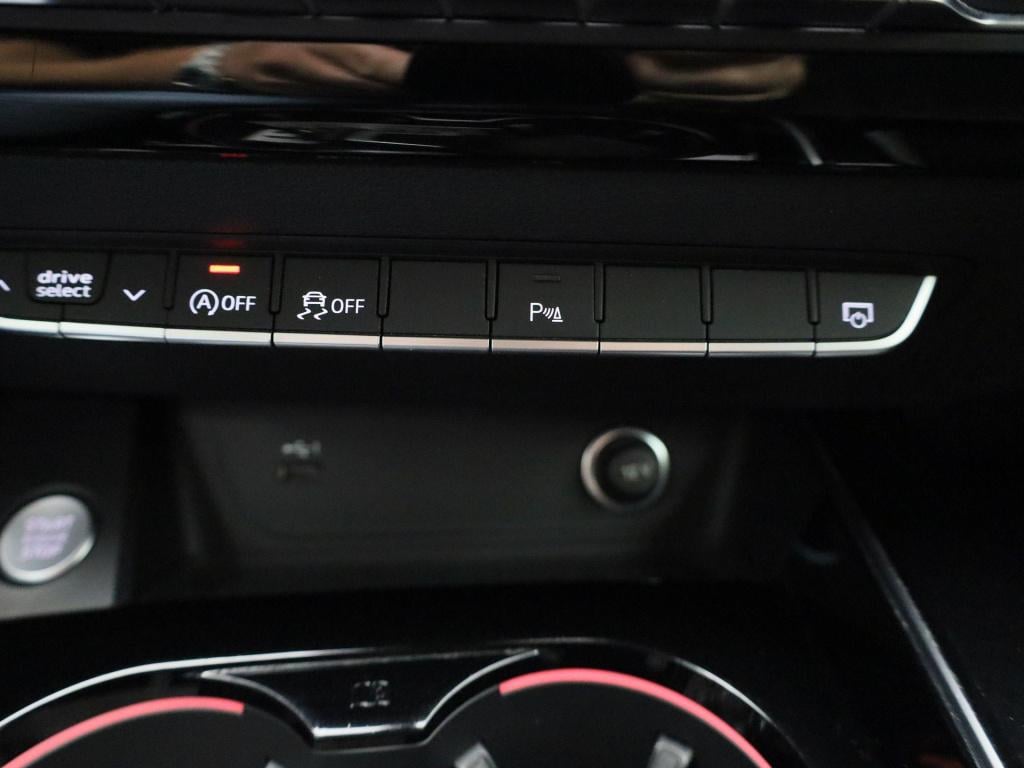 Audi A4 avant 40 tfsi s edition competition | automaat | virtual cockpit | 