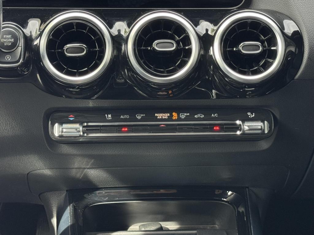 Mercedes-Benz B-Klasse 180 business solution incl. trekhaak afneembaar!